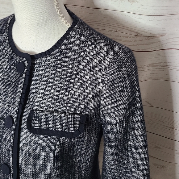Talbots Tweed Crop Four Button Ruffle Trim Detail Blazer Jacket - Picture 7 of 11